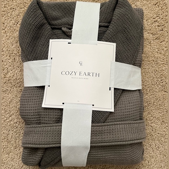 Cozy Earth Waffle Bath Robe - Picture 2 of 6